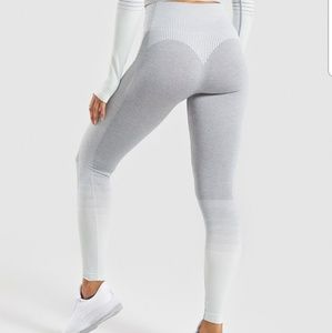 ❌SOLD❌AMPLIFY SEAMLESS LEGGINGS

LIGHT GREY MARL